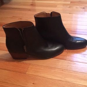 J. Crew Reagan Leather Boots. Sale 💜❤️💜